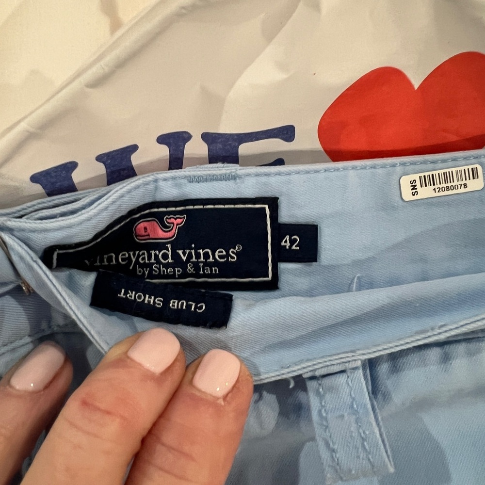 Vineyard.Vines Men's Club Shorts size 42